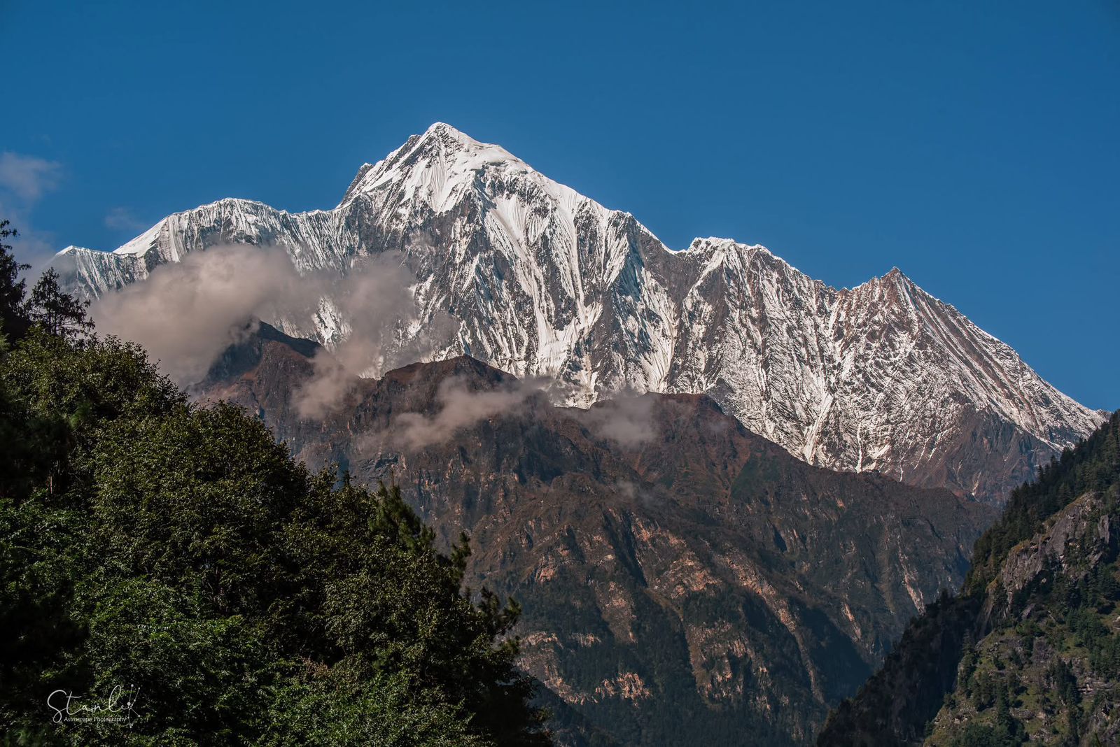 Day 2: Drive to Soti Khola – 7/8 hours